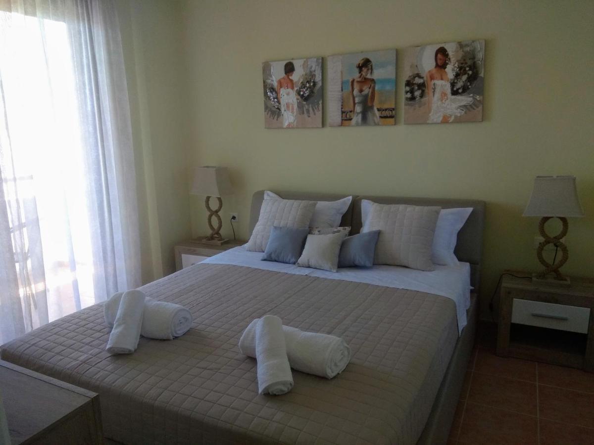 ניאה סקיוני Villa Nadia מראה חיצוני תמונה