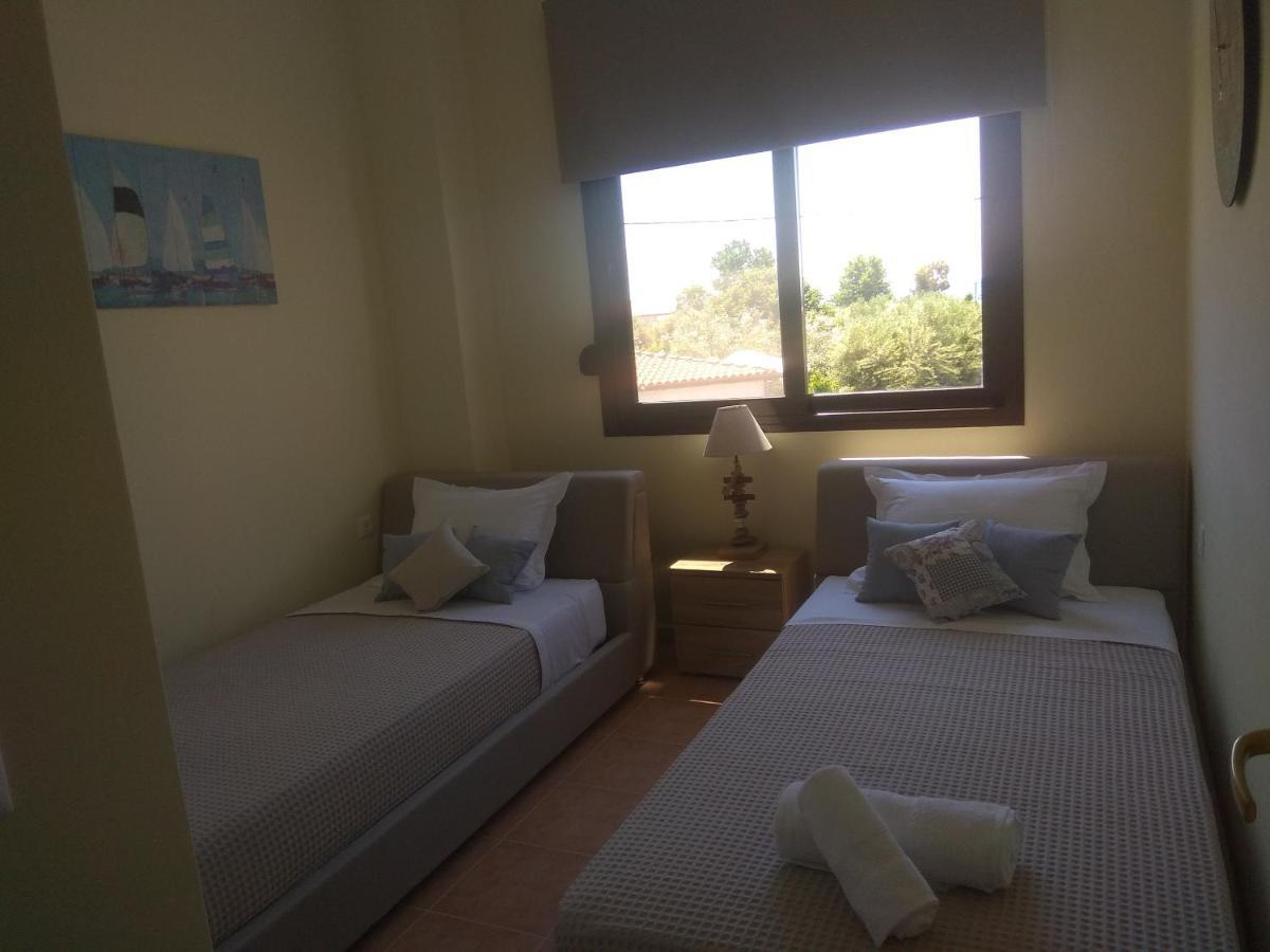 ניאה סקיוני Villa Nadia מראה חיצוני תמונה