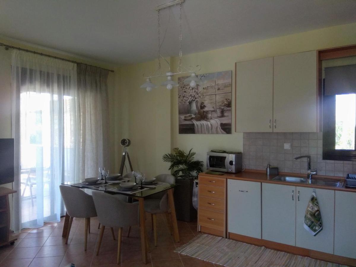 ניאה סקיוני Villa Nadia מראה חיצוני תמונה