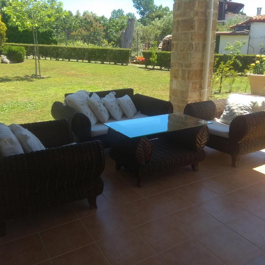 ניאה סקיוני Villa Nadia מראה חיצוני תמונה